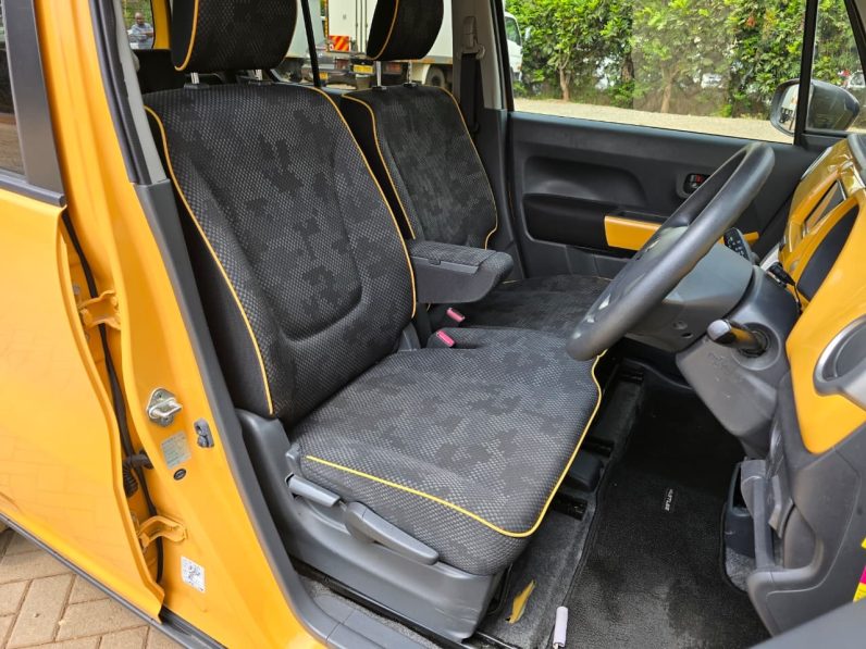 
								Suzuki Hustler full									