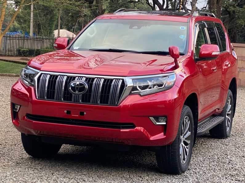 
								Toyota Land Cruiser Prado TXL full									