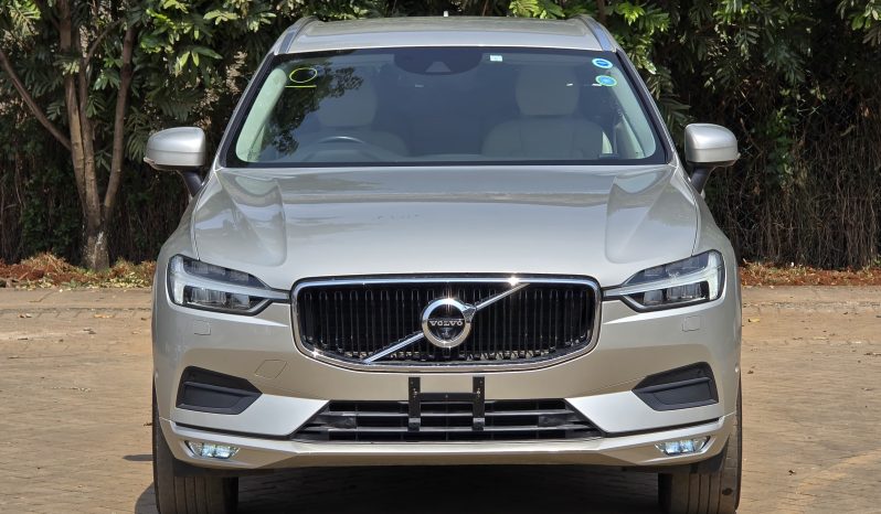 
								Volvo XC60 D4 full									