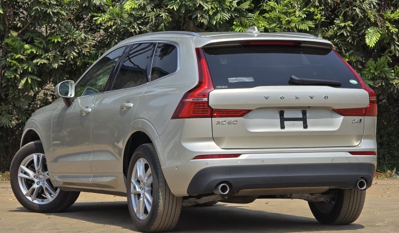 
								Volvo XC60 D4 full									