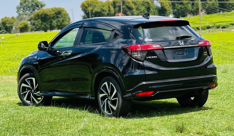 
								Honda Vezel RS full									