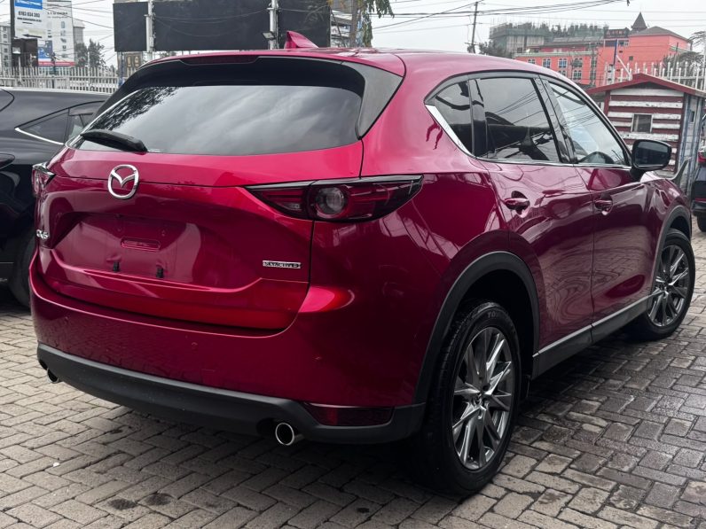 
								Mazda CX-5 full									