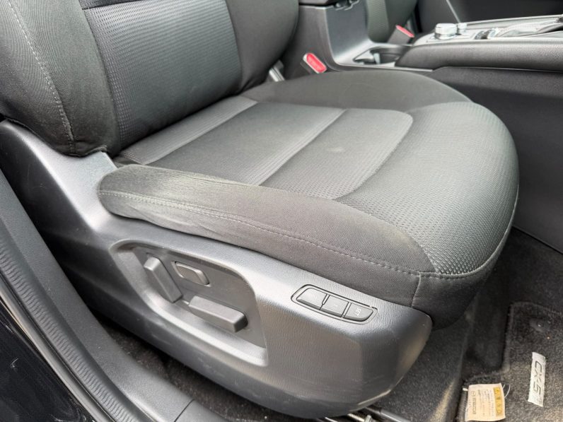 
								Mazda CX-5 full									