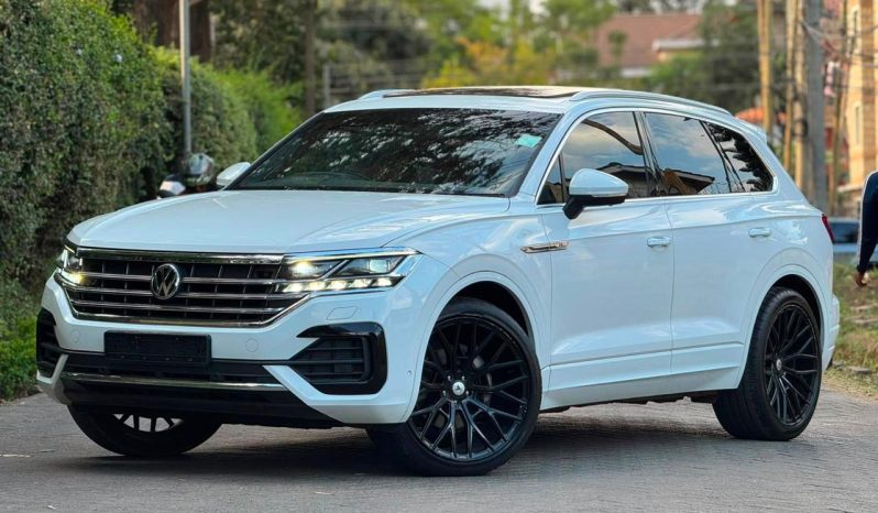 
								Volkswagen Touareg full									