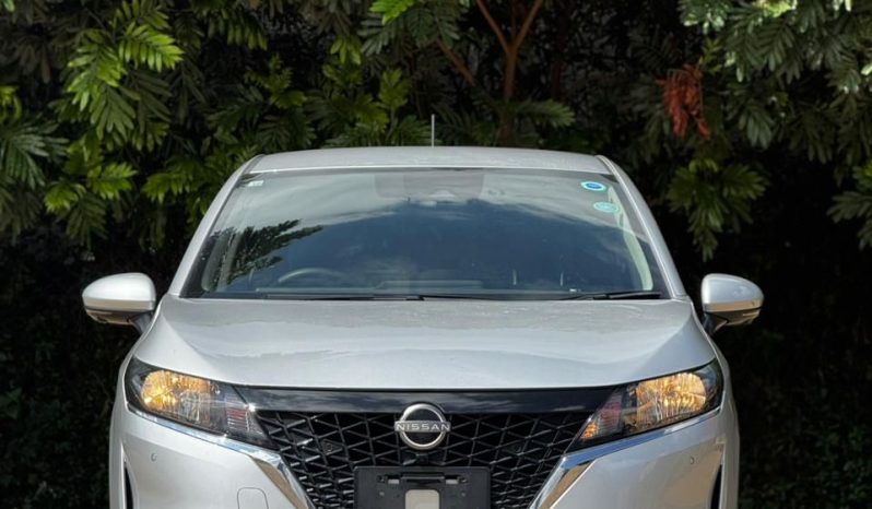 
								Nissan Note E-power(E13) full									