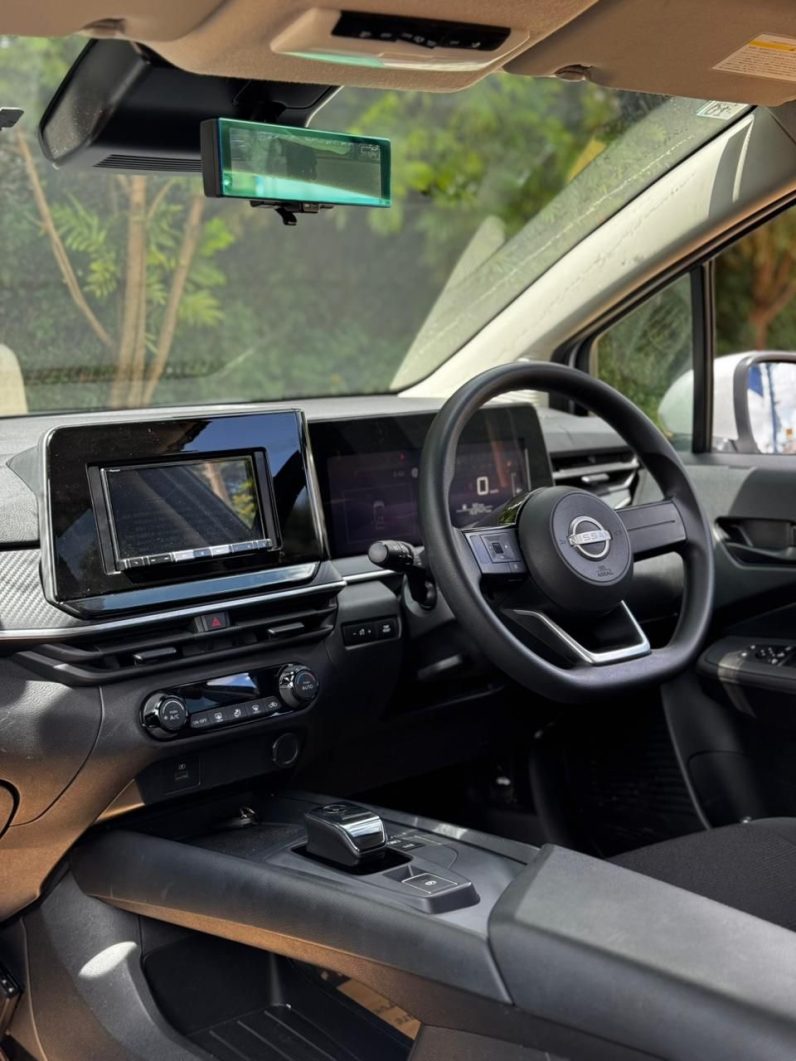 
								Nissan Note E-power(E13) full									