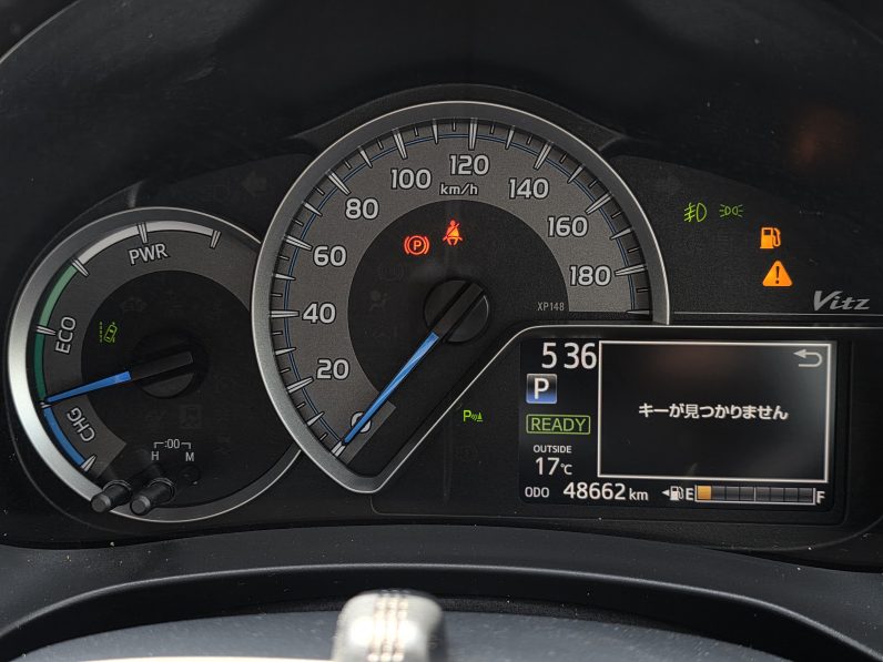 
								Toyota Vitz full									