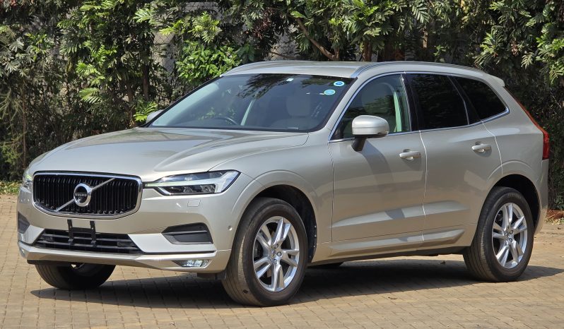 
								Volvo XC60 D4 full									