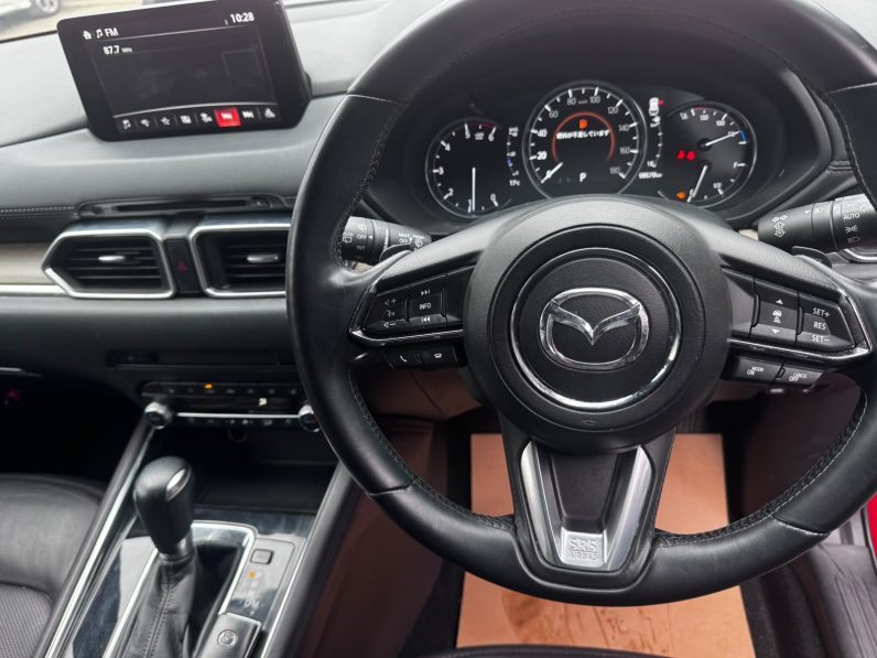 
								Mazda CX-5 full									