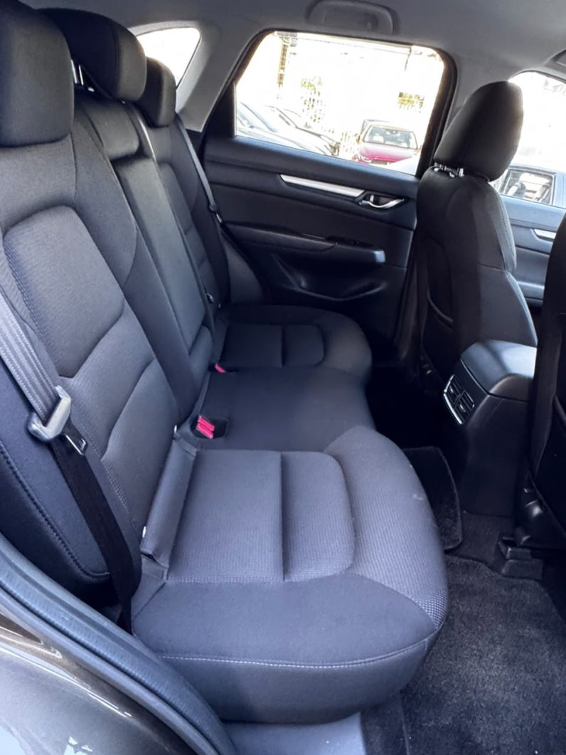 
								Mazda CX-5 full									
