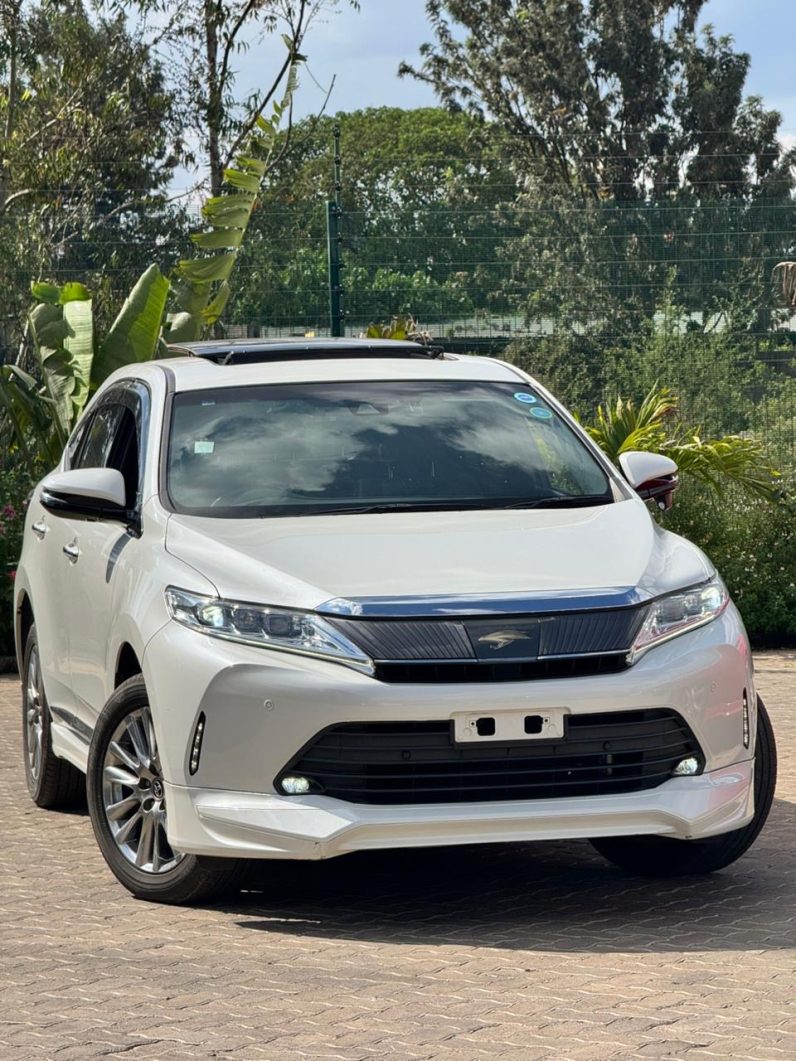 
								Toyota Harrier full									
