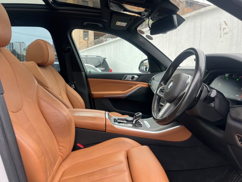 
								BMW X5 full									
