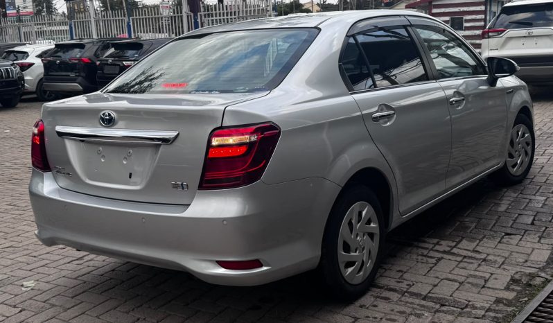 
								Toyota Axio full									
