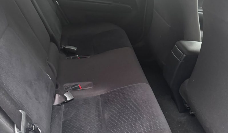 
								Toyota Fielder full									