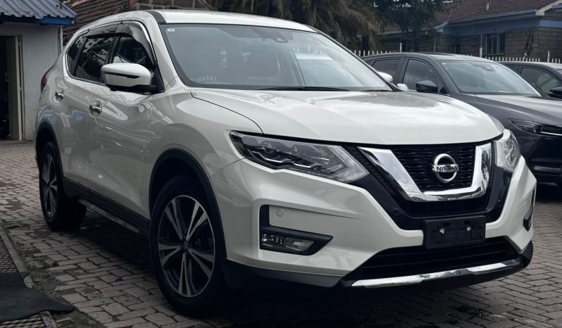 
								Nissan Xtrail full									