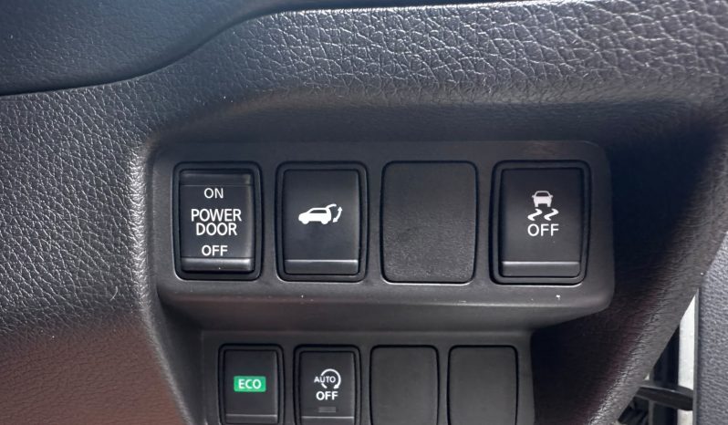 
								Nissan Xtrail full									