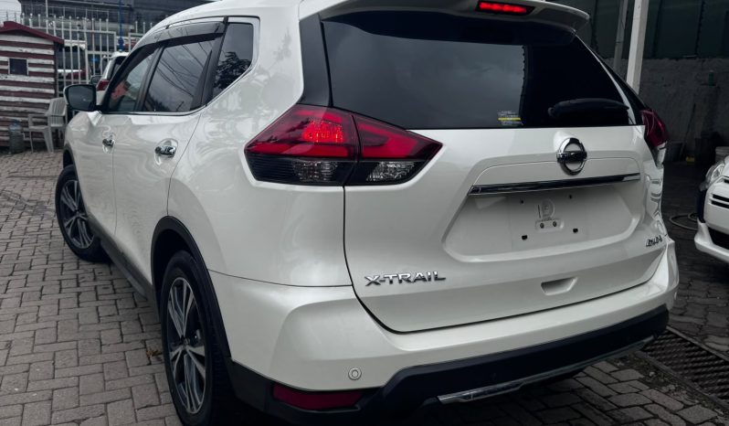 
								Nissan Xtrail full									