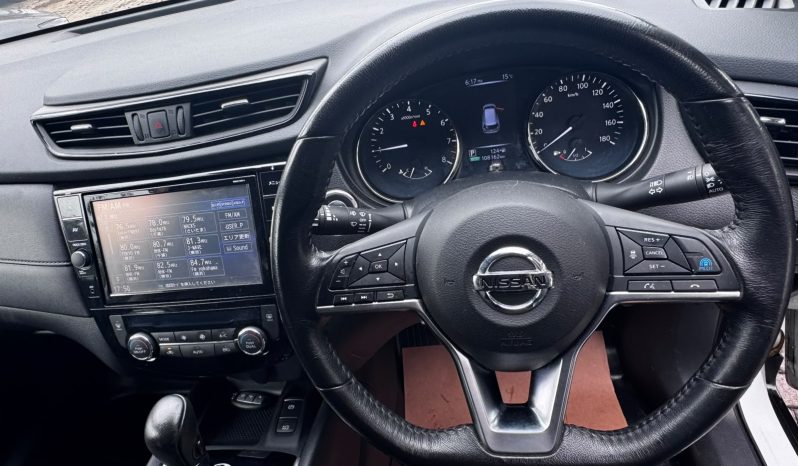 
								Nissan Xtrail full									