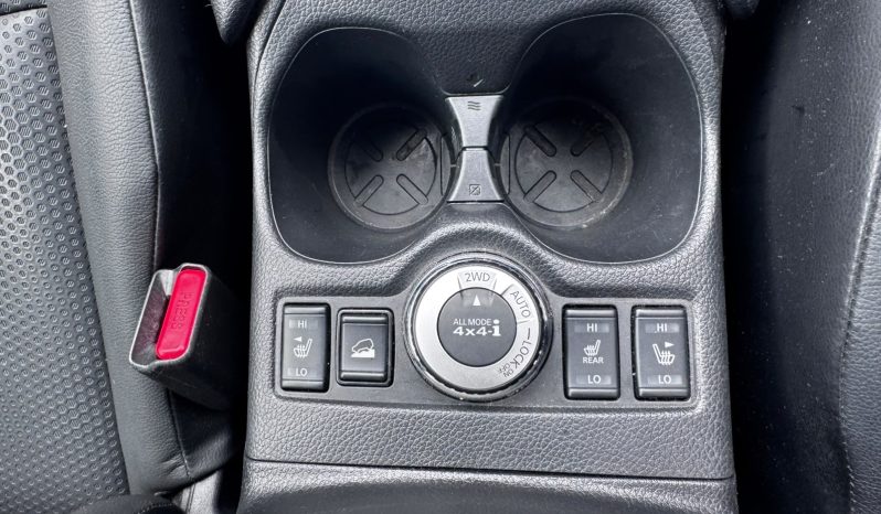 
								Nissan Xtrail full									