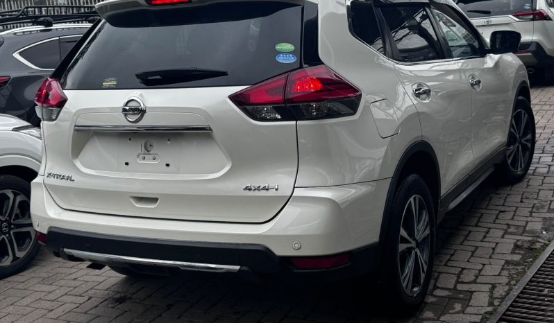 
								Nissan Xtrail full									