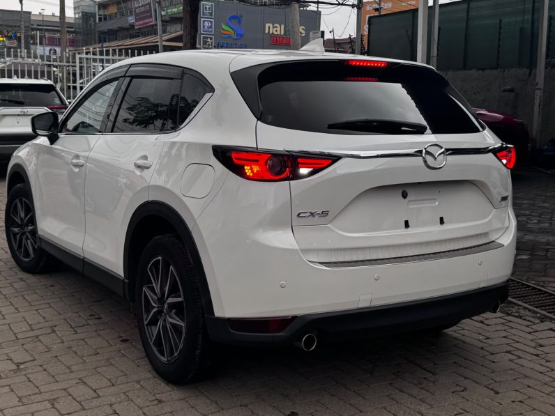 
								Mazda Cx-5 full									