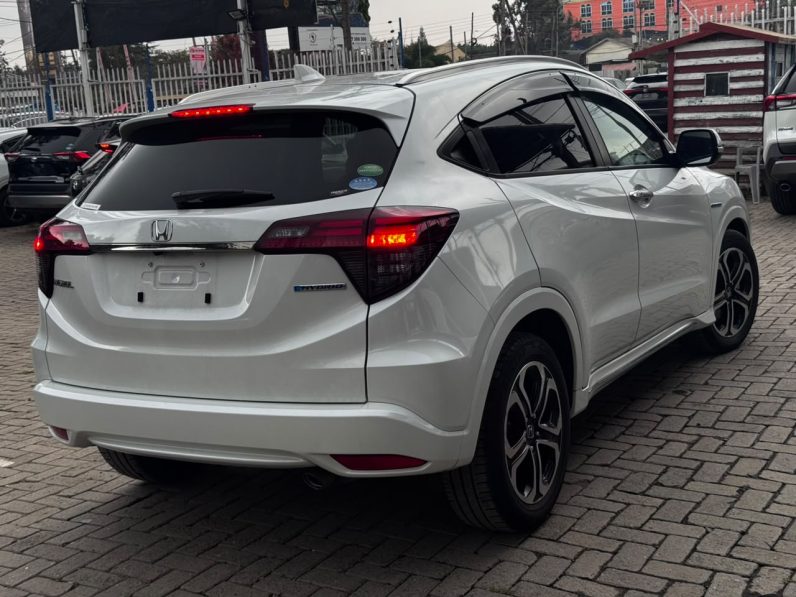 
								Honda Vezel full									