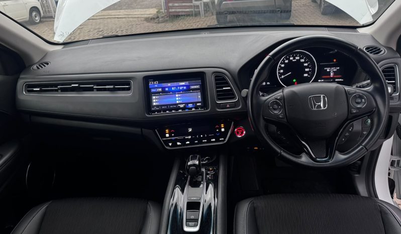 
								Honda Vezel full									