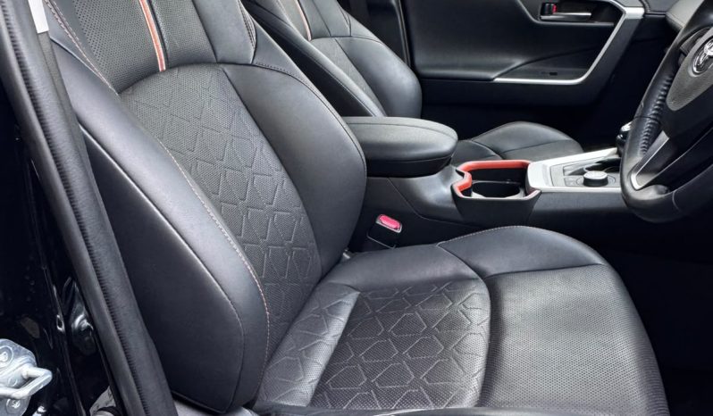 
								Toyota Rav4 full									
