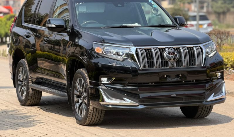 
								Toyota Land Cruiser Prado TX-L full									