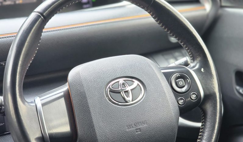 
								Toyota Sienta full									