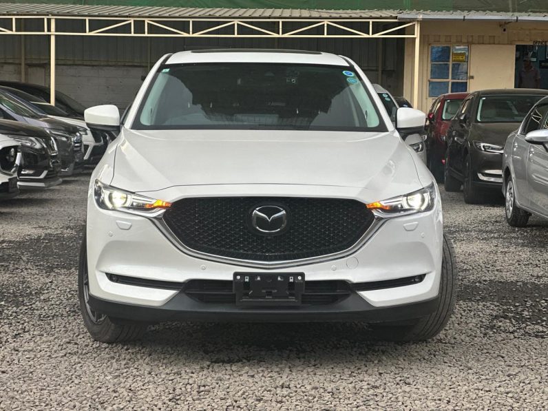 
								Mazda CX-5 full									