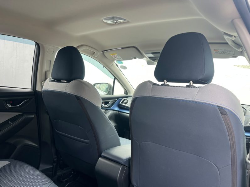 
								Subaru XV E-Boxer full									