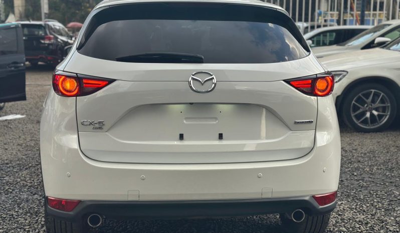 
								Mazda CX-5 full									