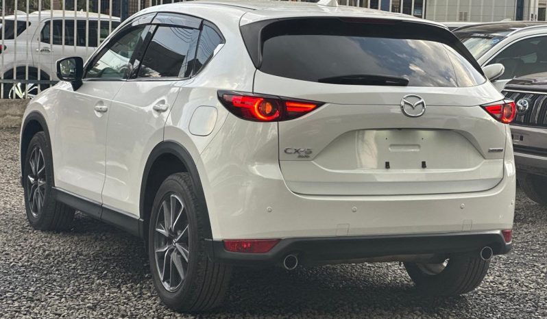 
								Mazda CX-5 full									