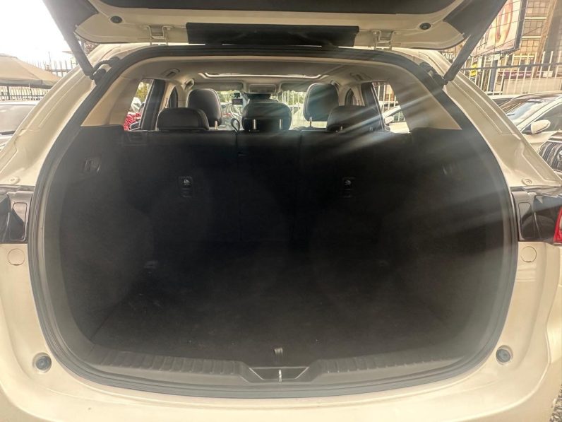 
								Mazda CX-5 full									