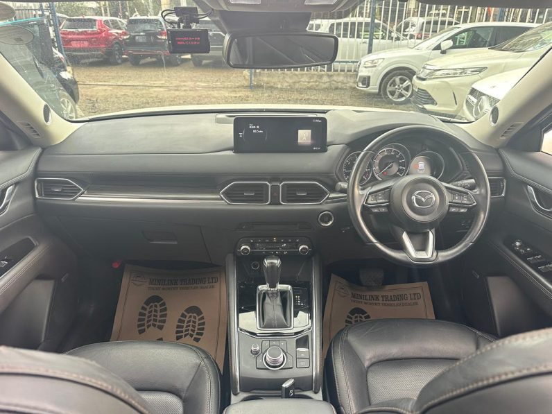 
								Mazda CX-5 full									