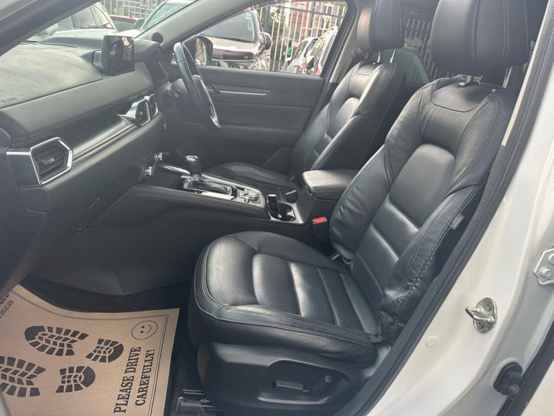 
								Mazda CX-5 full									