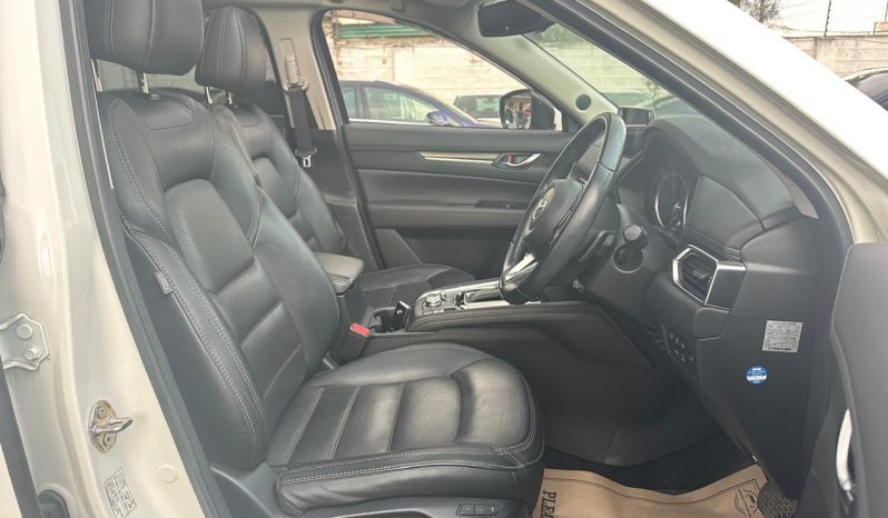 
								Mazda CX-5 full									