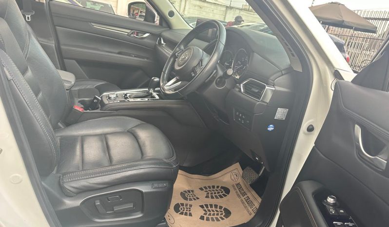 
								Mazda CX-5 full									