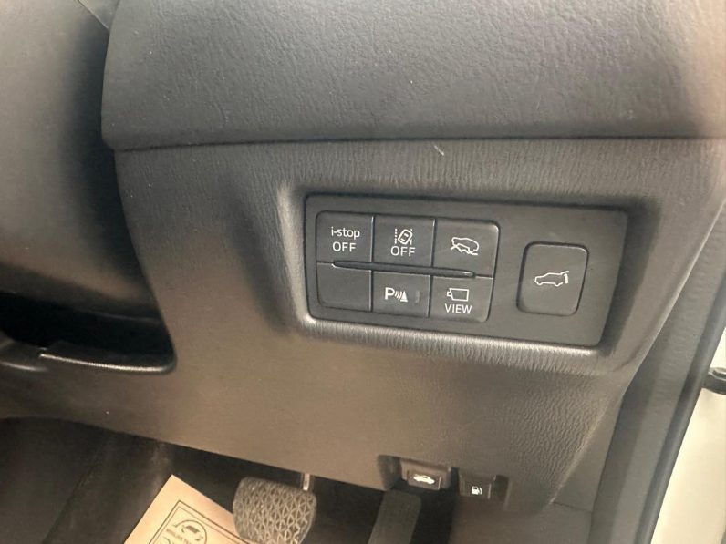 
								Mazda CX-5 full									