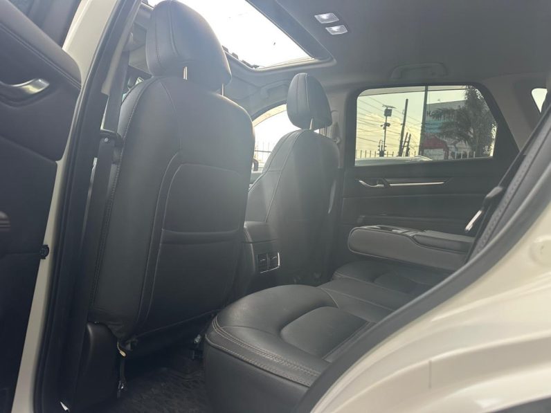 
								Mazda CX-5 full									
