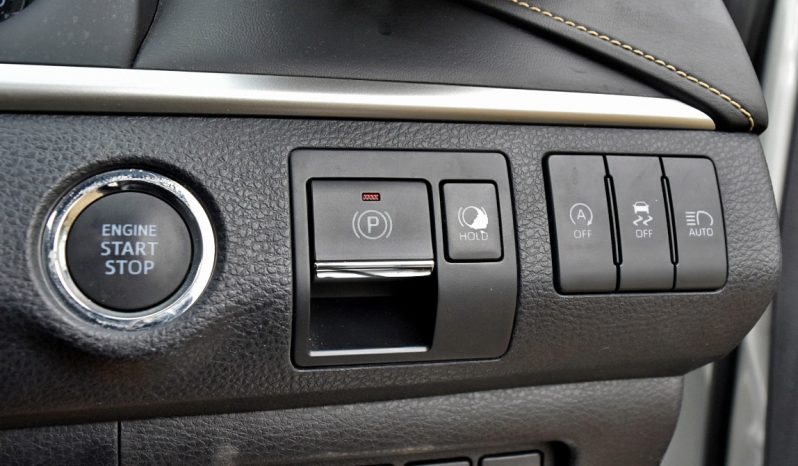 
								Toyota Harrier full									