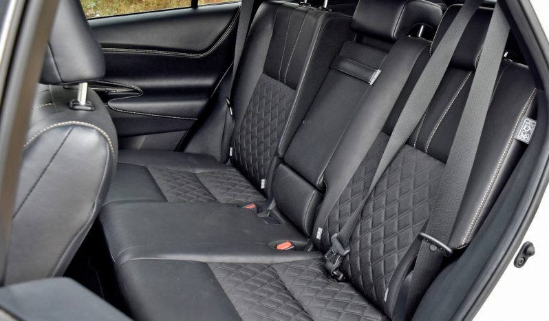 
								Toyota Harrier full									