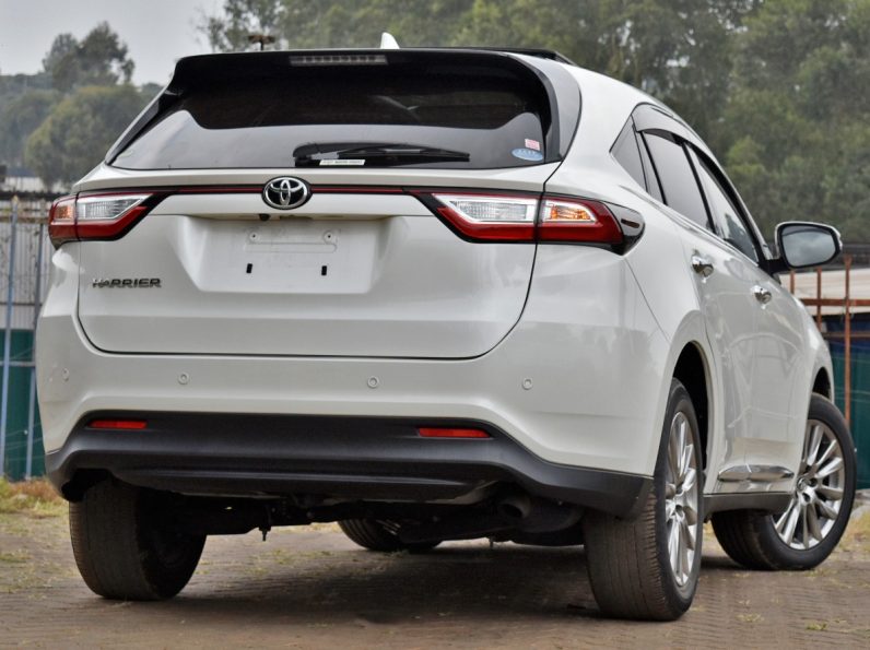 
								Toyota Harrier full									