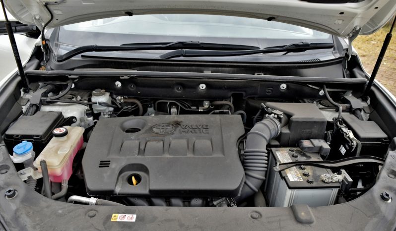 
								Toyota Harrier full									