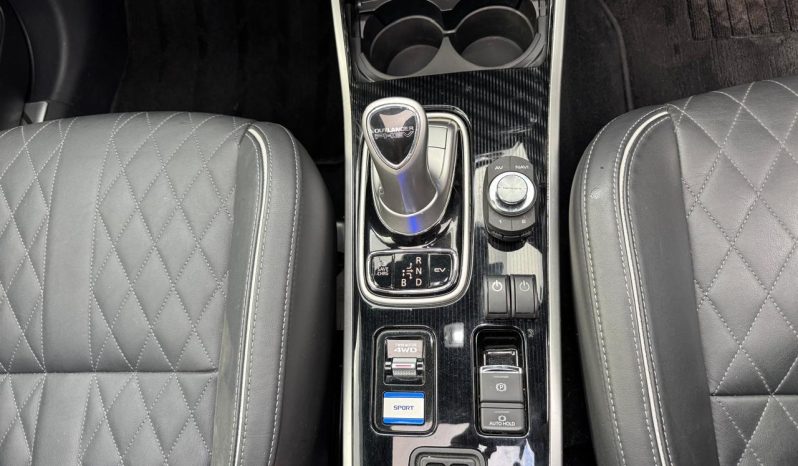 
								Mitsubishi Outlander full									