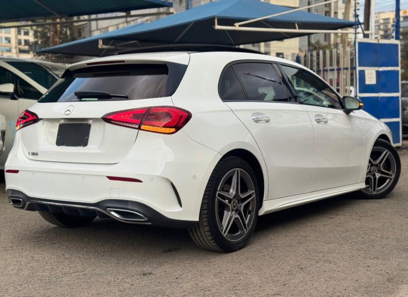 
								Mercedes Benz A180 full									