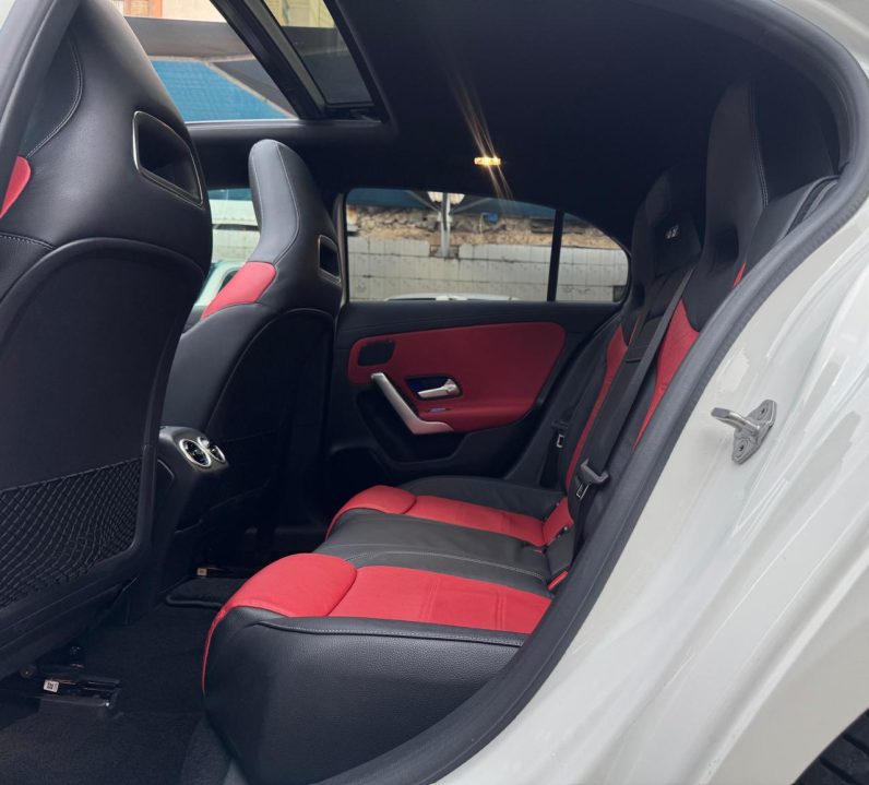 
								Mercedes Benz A180 full									