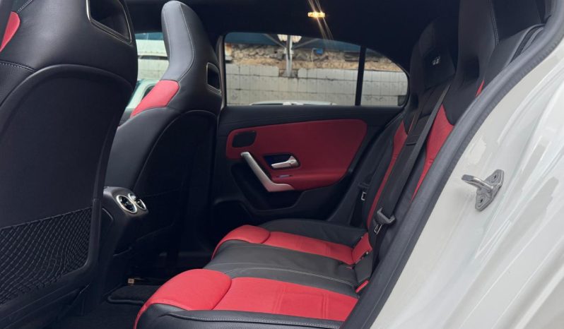 
								Mercedes Benz A180 full									