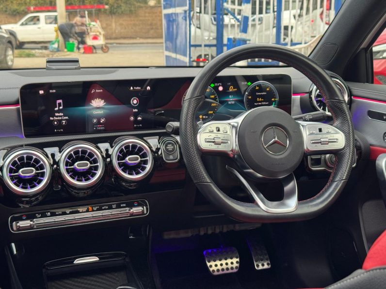 
								Mercedes Benz A180 full									